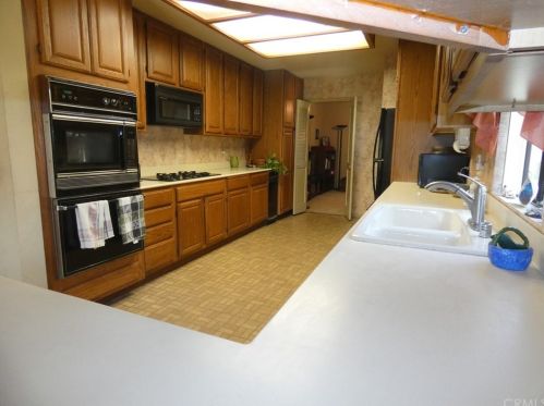 8108 Elden Ave, Whittier CA 90602-2625 exterior