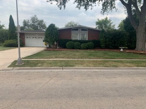 1208 Carrie Ave, Hillcrest, IL 61068-1011