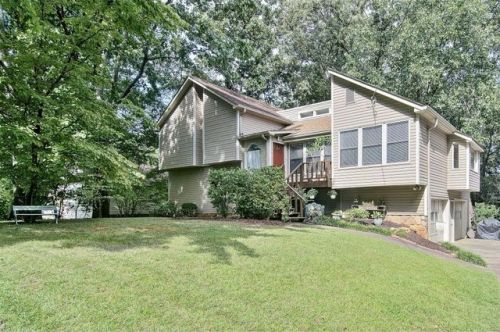 177 Putnam Ferry Rd, Holly Springs, GA 30189-1511