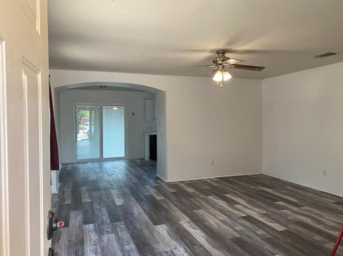 330 Britni Loop, Uhland TX  78640-4969 exterior