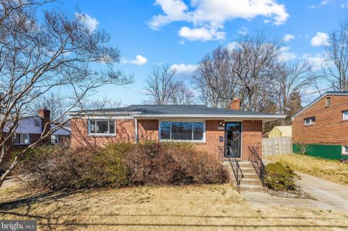 2711 Henderson Ave, Silver Spring, MD 20902-2043