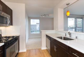 1050 Wilshire Blvd, Los Angeles CA  90017-5765 exterior