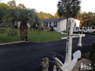148 Bahama Dr, Hampstead, NC 28443-2891
