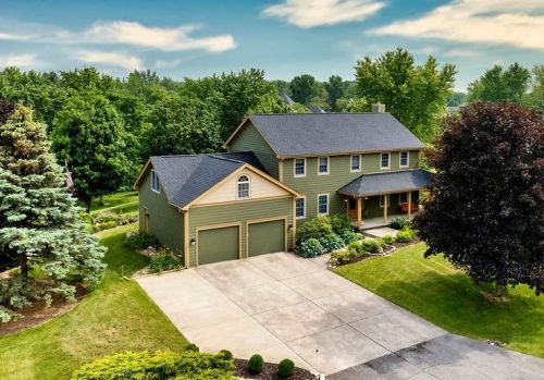 577 127th Pl, Crown Point, IN 46307-9221