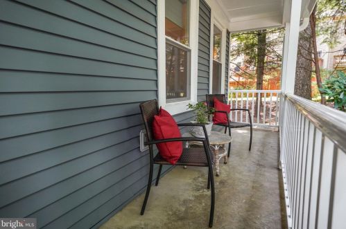 12527 Quarterhorse Ln, Woodbridge, VA 22192-6371