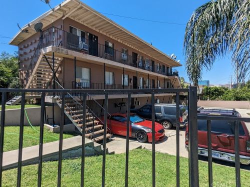 2904 10th St, Riverside CA  92507-4949 exterior