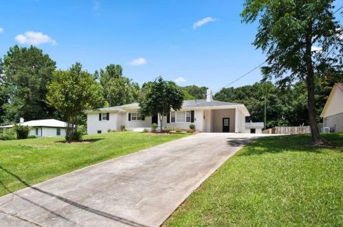 2620 Old Covington Rd, Conyers, GA 30013-1414