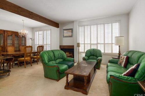 1244 Valley View Rd, Glendale, CA 91202-1752