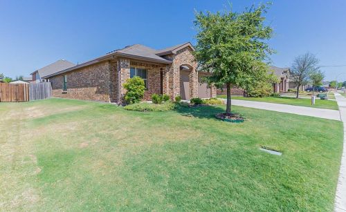 8816 Poynter St, Fort Worth TX  76123-3584 exterior