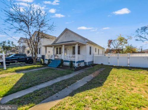 410 Hunter St, Fredericksburg, VA 22401-3435