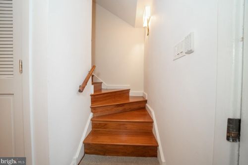 2023 Chancellor St, Philadelphia PA 19103-5604 exterior