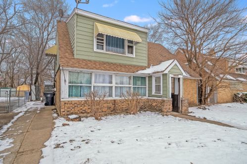 4319 Custer Ave, Lyons, IL 60534-1021