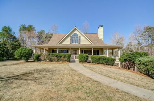 126 Silver Creek Dr, Holly Springs, GA 30114-4210