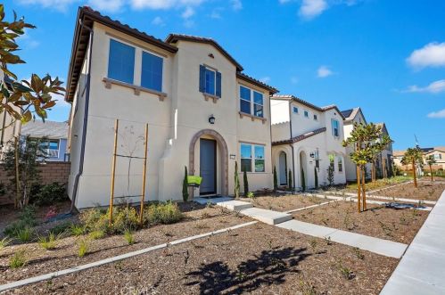 16128 Meadowhouse Ave, Chino, CA 91708-9250