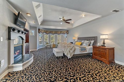 51 Cherry Hl Farm Dr, Englewood CO 80113-7169 exterior