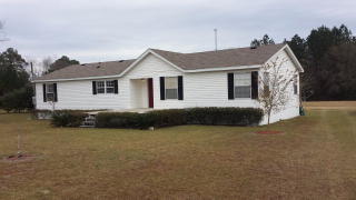 5930 Chapel Dr, Blackshear, GA 31516-4623