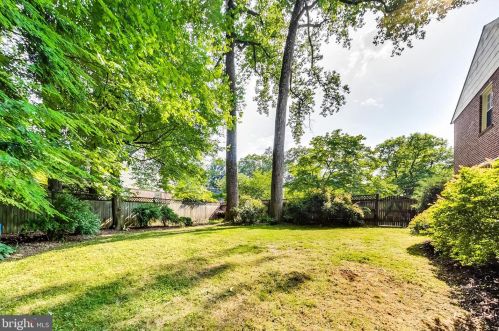 9227 Mintwood St, Silver Spring MD 20901-3523 exterior