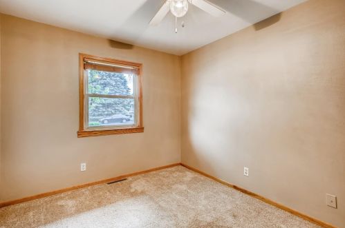 675 Hiawatha Ave, Saint Paul MN  55127-5116 exterior