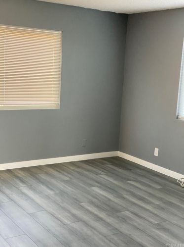 12924 Roselle Ave, Hawthorne CA  90250-5364 exterior