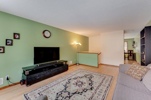 4012 Cinnabar Dr, Saint Paul MN  55122-2943 exterior