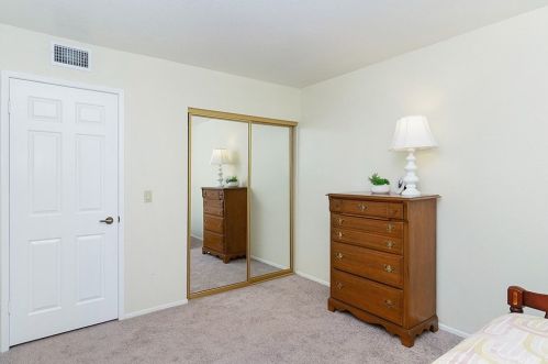 6 Descanso, Irvine CA  92620-1843 exterior