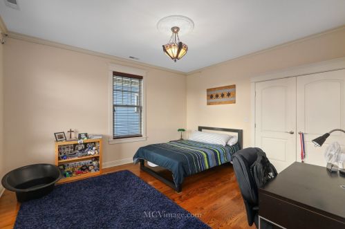 1003 Walter St, Lemont IL  60439-3920 exterior