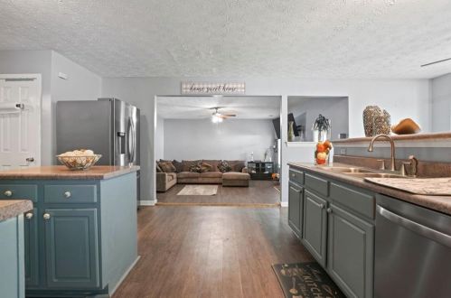 548 Harvick Cir, Stockbridge GA  30281-4451 exterior