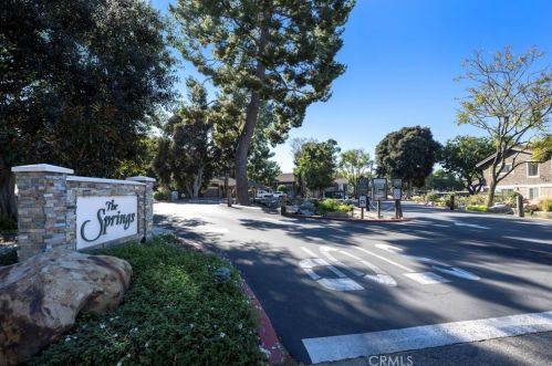 174 Streamwood, Irvine CA  92620-1965 exterior