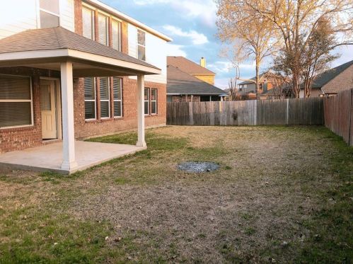 2044 Mdw Vw Dr, Princeton TX 75407-2658 exterior