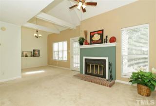 102 Choptank Ct, Cary, NC 27513-3206