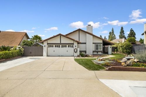 1538 Aster St, Upland, CA 91786-2118