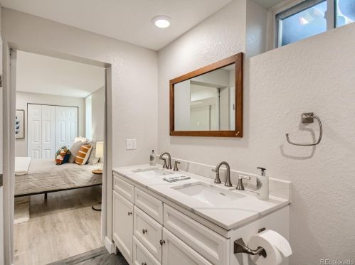 2220 Olive St, Denver CO  80207-4054 exterior