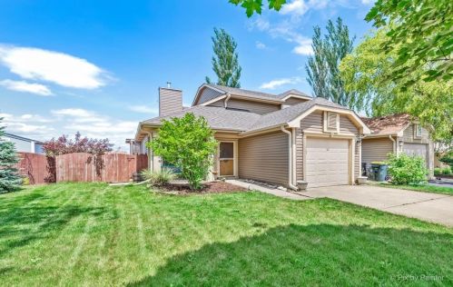 1151 Bradbury Cir, Carol Stream IL  60188-3903 exterior