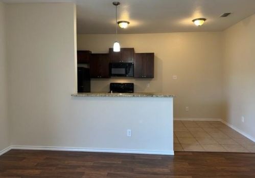 7515 Novella Dr, Fort Worth TX  76134-4318 exterior