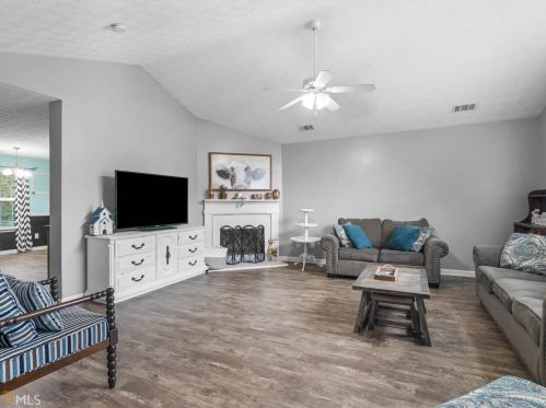 124 Post Oak Dr, Jackson, GA 30233-5864