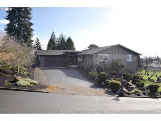 905 73rd Ave, Vancouver, WA 98664-1603