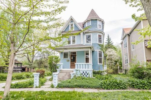 3841 Woodside Ave, Brookfield, IL 60513-1752