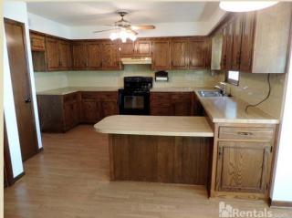 14217 Sycamore Dr, Olathe, KS 66062-2001