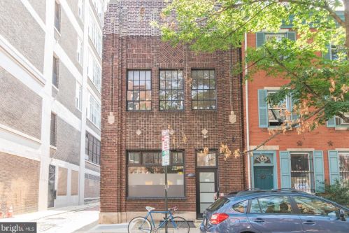 207 24th St, Philadelphia, PA 19103-5550