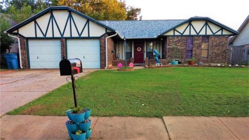 1100 Apollo Cir, Edmond, OK 73003-6012