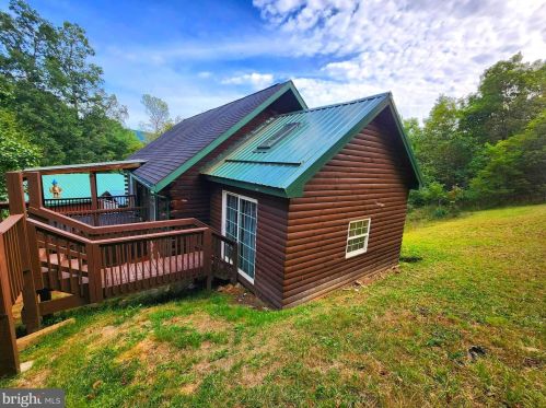 21800 Rocky Acres Ln, Flintstone MD 21530-2067 exterior