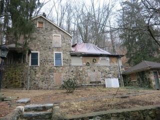 2 Stone Mill Rd, Annandale, NJ 08801-2021