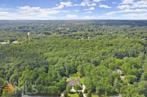 10520 Montclair Way, Duluth GA  30097-1840 exterior