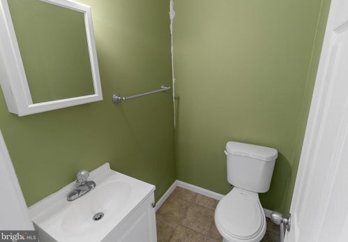 22 Appalachian Ct, Falling Waters WV  25419-1169 exterior