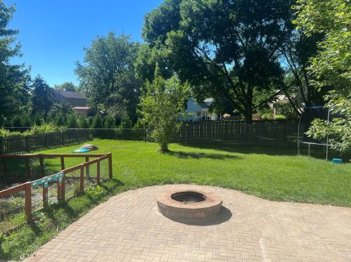 1867 Lisson Rd, Naperville IL  60565-2913 exterior