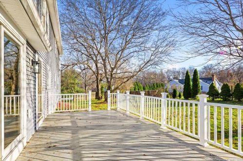20 Summit Dr, Wapping CT  06074-3742 exterior