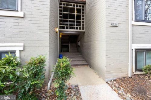 11721 Karbon Hill Ct, Herndon, VA 20191-2345