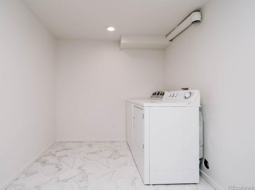 2131 Wolcott Ct, Denver CO  80219-5003 exterior