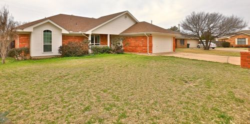 2965 Red Oak Cir, Abilene, TX 79606-3552