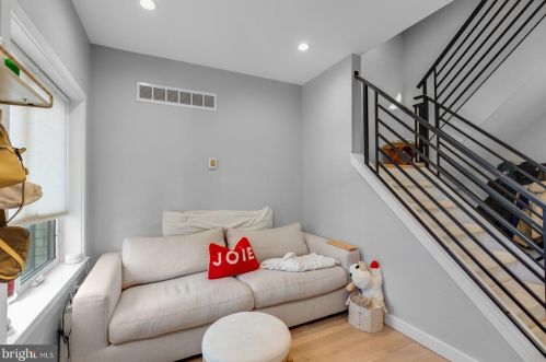 1356 Berks St, Philadelphia PA  19122-6009 exterior